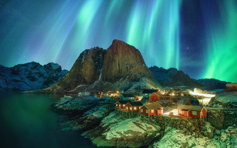 Northern lights Hamnoy